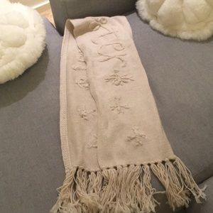 Hollister White / Cream Scarf